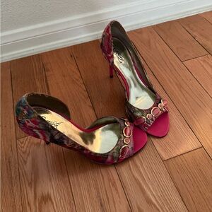 High heels shoes. Pink color. Size 6. Brand is Carlos by Carlos Santana.